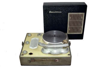 Gramofon Bambino Ze śmietnika analogowej historii
