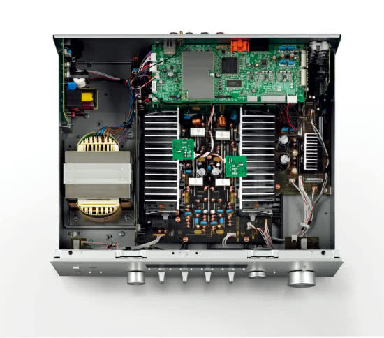 Yamaha MusicCast R-N803D - wnętrze
