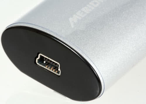Wejście USB jest jednocześnie jedynym źródłem zasilania.