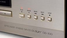Accuphase  DP-700 Sterowanie DP-700
jest proste i przyjemne.
Nad przyciskami
