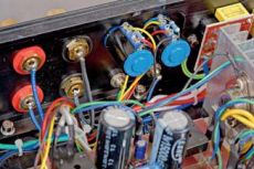 Ayon SPARK II Potencjometry do regulacji biasu te� s� porz�dne - gwarantuj� d�ug�, bezawaryjn� prac�.