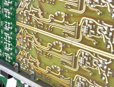 Luxman D-08 Z�ocone �cie�ki na �wietnym podk�adzie,
po�rodku nitki �cie�ek masy.