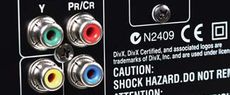 Marantz BD7003 Analogowe wyj�cia obrazu to komponent
i kompozyt. W u�yciu i tak zazwyczaj b�dzie HDMI.