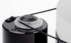 Pro-Ject RPM 9.2 Silnik taki sam jak w Music Hallu, produkcji
Pro-Jecta, synchroniczny AC, z r�czn� zmian�
pr�dko�ci obrotowej.