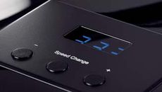 Pro-Ject X-tension Wy�wietlacz alfanumeryczny to cz�� wbudowanego
do gramofonu Speed Boxa SE.