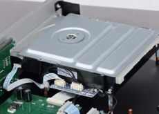 Trigon RECALL II Nap�d DVD-ROM z oprogramowaniem
napisanym wsp�lnie przez Anagram Technologies
i StreamUnlimited. Taki zestaw sprzedawany
jest w systemie OEM po nazw�
BlueTiger CD-80.