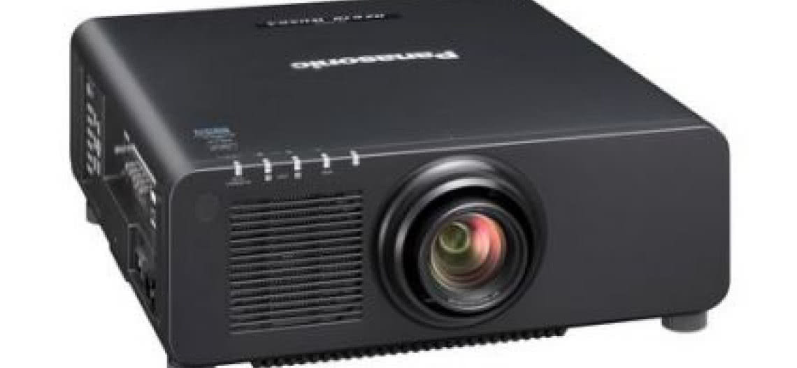 Nowe projektory Panasonic z serii Solid Shine