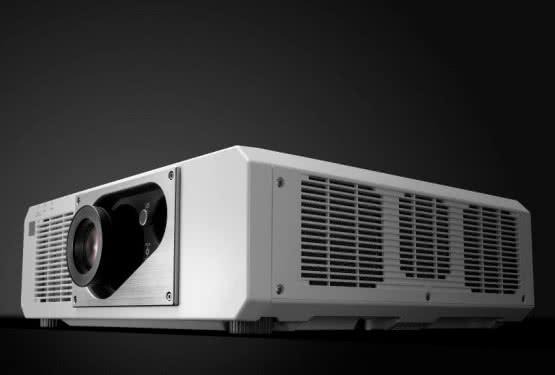 Nowe projektory Panasonic o jasności 5000 lumenów
