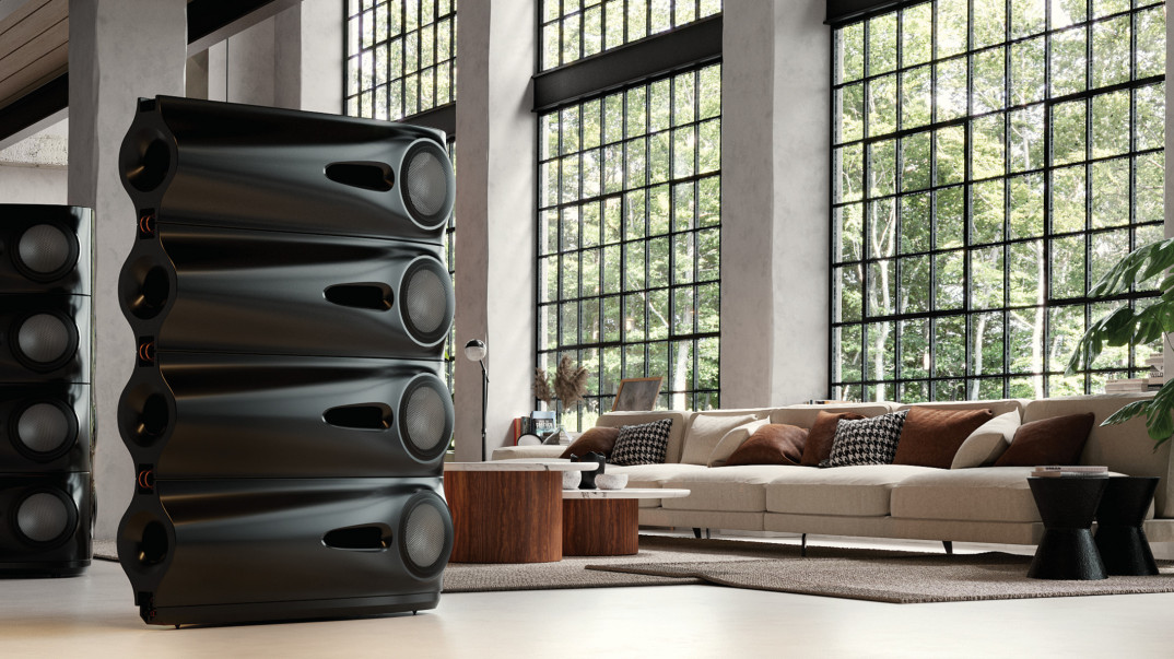 Vivid Audio Moya M1 - nowy flagowiec z 8 przetwornikami basowymi