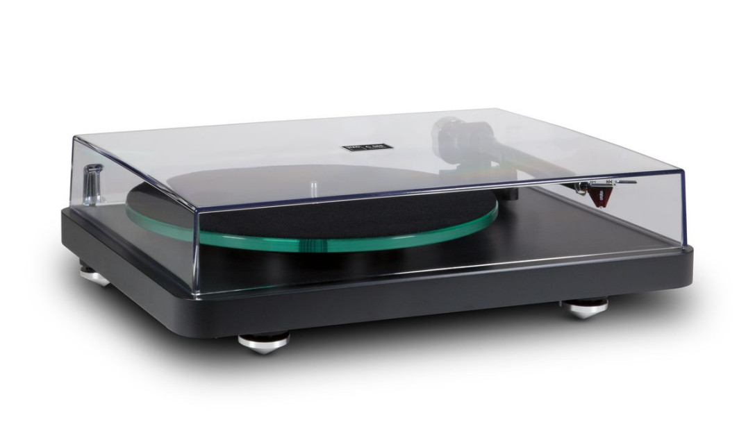 Gramofon NAD C 588 