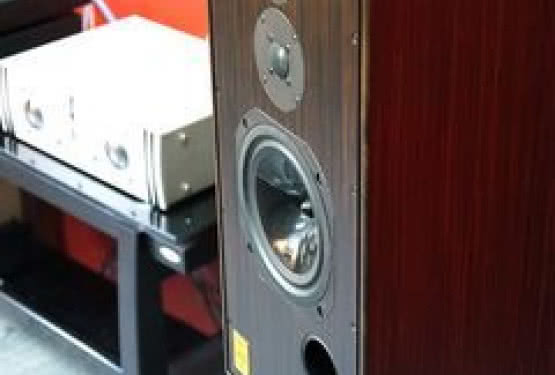 Odsłuchy najnowszych monitorów Harbeth Super HL5 Plus w salonie Q21