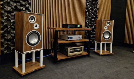 Odsłuchy kolumn głośnikowych Leak Sandwich 250 w salonie audioplaza.pl w Poznaniu