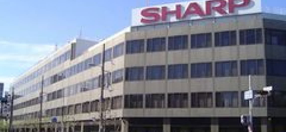 Chiny pomagają Sharpowi w kłopotach