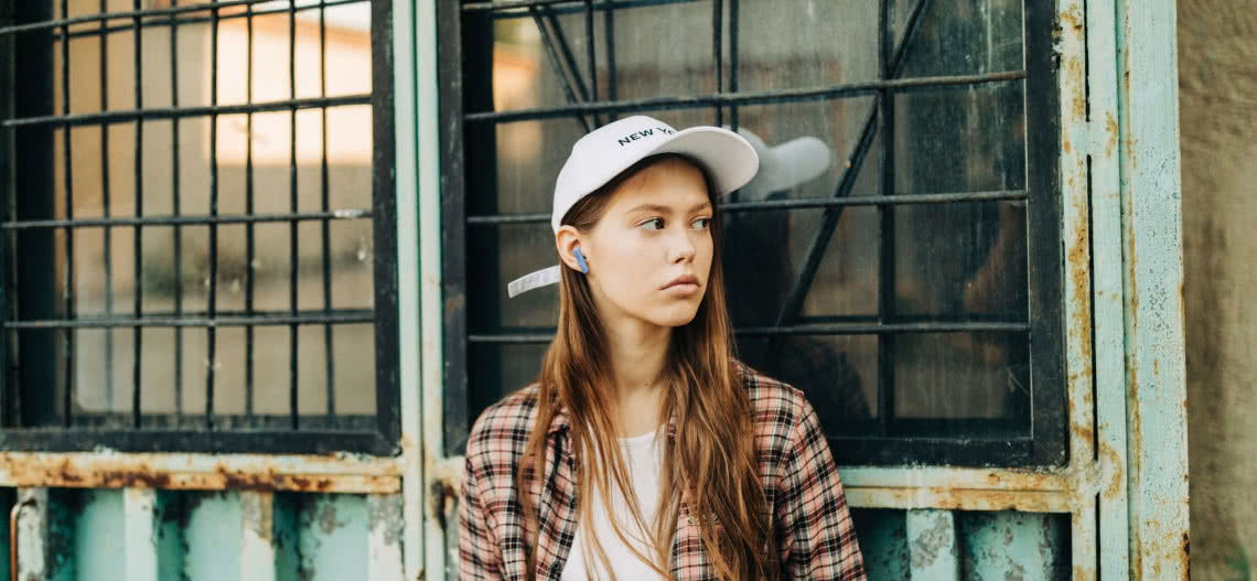 Słuchawki JBL Vibe Flex - brzmienie JBL Deep Bass i 32 godziny odsłuchu