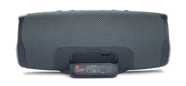 JBL Charge Essential 2 - tylny panel
