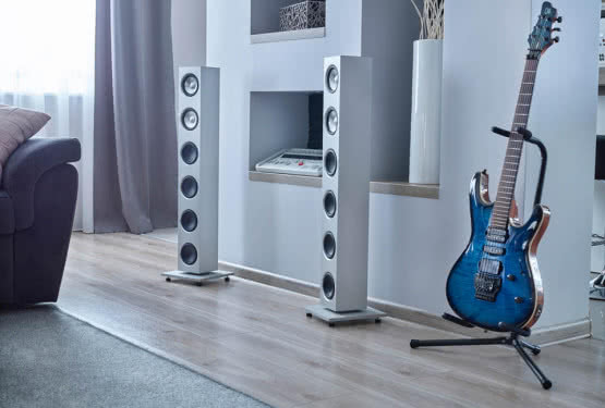 Fram - premiera serii aktywnych kolumn głośnikowych na wystawie Audio Video Show 2017