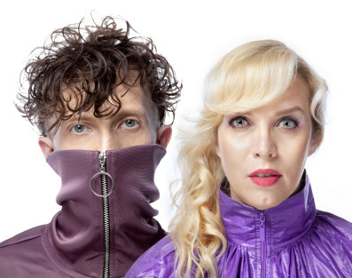 "Waiting For A Plane" - nowy singiel zespołu PLASTIC