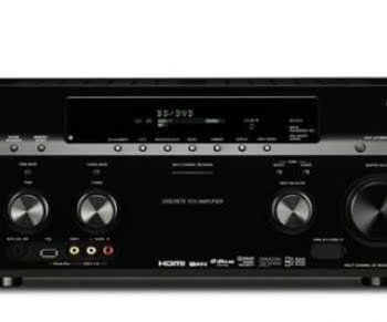 Jakie kwestie techniczne decydują o tym,  że amplitunery wielokanałowe nie dostarczają tak dobrego dźwięku stereo, jak tradycyjne wzmacniacze dwukanałowe?