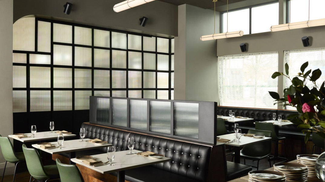 Sonos Era 100 Pro – głośnik do montażu w przestrzeniach komercyjnych i mieszkalnych