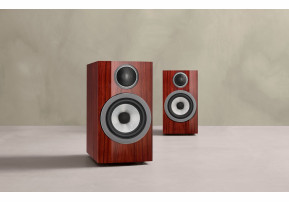 Aż 12 warstw lakieru i farby - Bowers & Wilkins prezentuje niezwykle eleganckie monitory Prestige Edition 