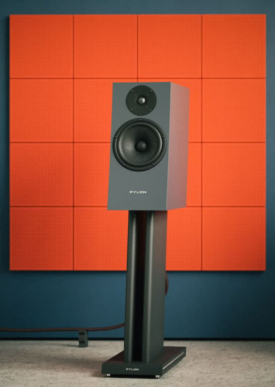 Premiera kolumn Pylon Audio Jasper Monitor 18 w salonie Q21