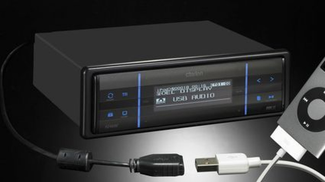 Odtwarzacze Clarion FZ409E i FZ709E