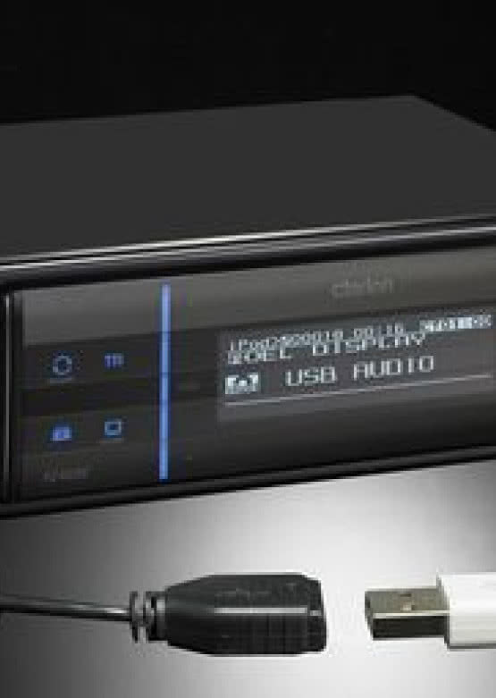 Odtwarzacze Clarion FZ409E i FZ709E