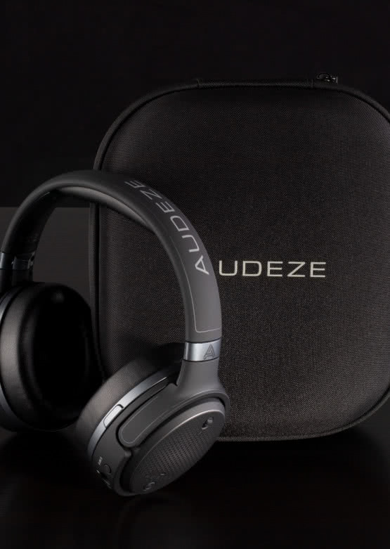Audeze Mobius w nowej wersji kolorystycznej Team Carbon