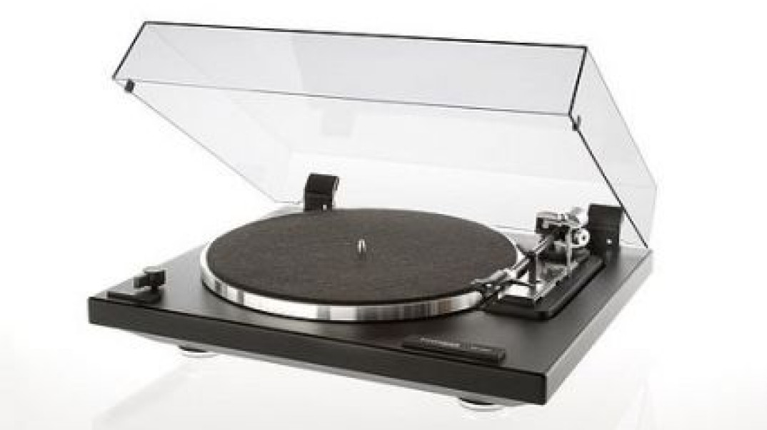Gramofon Thorens TD235