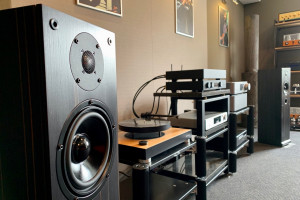 Audiolab 6000 series i Audio Academy Phoebe III w salonie Q21