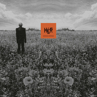 HÉR Monochrome