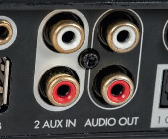 Obok wejść jest jedno wyjście;
to rzadkość w tego typu spręcie.