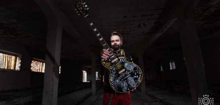 Kolejna woodstockowa gitara na aukcji WOŚP