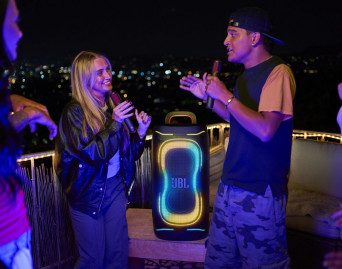 JBL prezentuje kolejnego "partyboxa". Tym razem imprezę rozświetli model 330