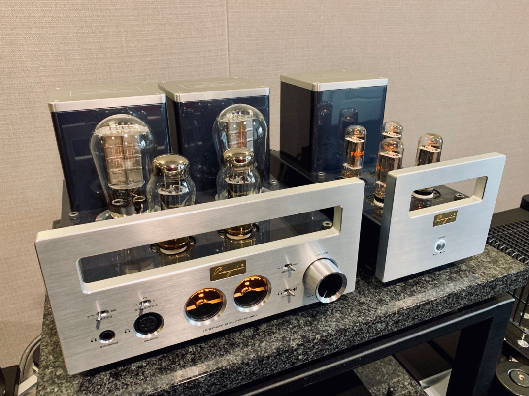 Flagowy wzmacniacz słuchawkowy Cayin HA-300 w salonie Q21 