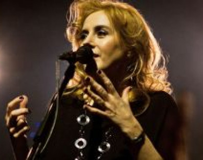 "Rozbitkowie" - nowy teledysk od Edyty Bartosiewicz