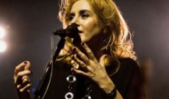 "Rozbitkowie" - nowy teledysk od Edyty Bartosiewicz