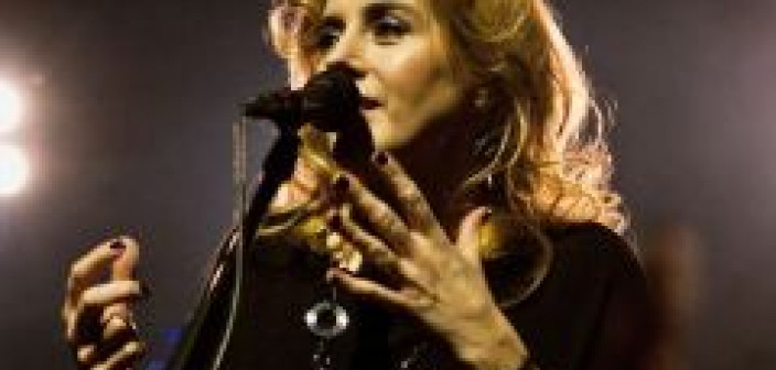 "Rozbitkowie" - nowy teledysk od Edyty Bartosiewicz