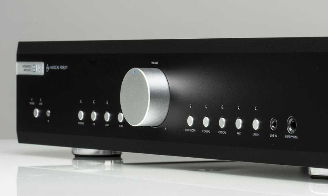 Wzmacniacz zintegrowany Musical Fidelity B1xi – powrót legendy w nowoczesnej odsłonie 