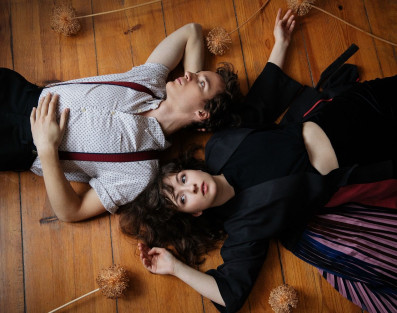 Kwiat Jabłoni prezentuje teledysk do piosenki "Wodymidaj"