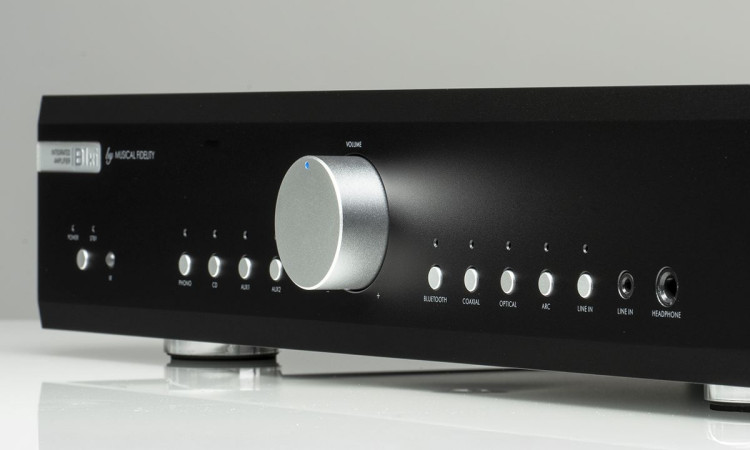 Wzmacniacz zintegrowany Musical Fidelity B1xi – powrót legendy w nowoczesnej odsłonie