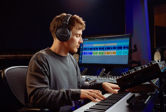 Słuchawki beyerdynamic DT 770 PRO X wchodzą na stałe do sprzedaży