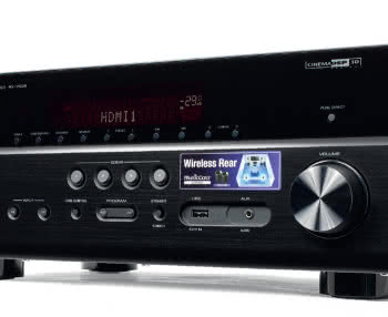 Jakie parametry ustala proces autokalibracji w amplitunerach i czy uzyskiwane rezultaty są wiarygodne?