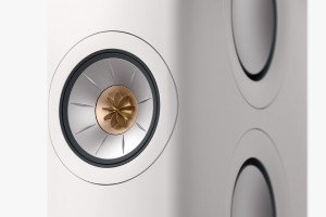 Odsłuchy kolumn KEF LS60 Wireless w salonie Q21