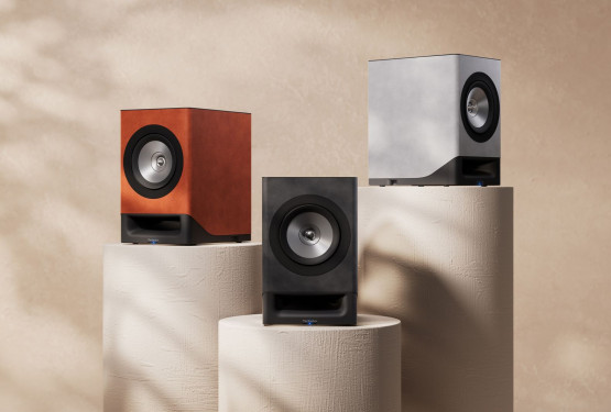 Technics prezentuje pierwszy system głośników bezprzewodowych Hi-Fi typu bookshelf - SC-CX700