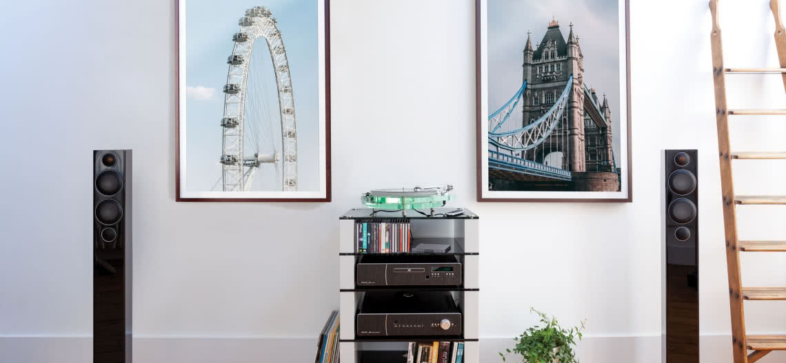 Blok wprowadza nową serię mebli na sprzęt hi-fi i audio-wideo: STAX