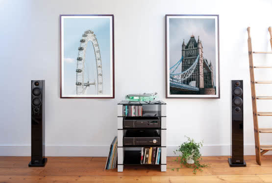 Blok wprowadza nową serię mebli na sprzęt hi-fi i audio-wideo: STAX