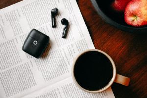 Nowe słuchawki douszne Panasonic RZ-B100W