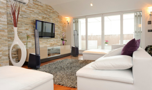 Niższe ceny i odsłuchy w gdańskim salonie Cinematech