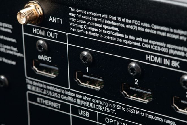 Sekcja HDMI jest rozwinięta, jednak coraz częściej wykorzystujemy połączenie z kanałem zwrotnym ARC.